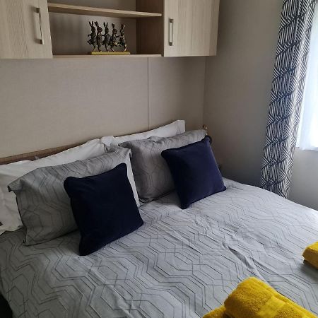 The Tiddler - Plot 101, Woodlands Lodge Retreat, New Quay, West Wales Llanina Εξωτερικό φωτογραφία