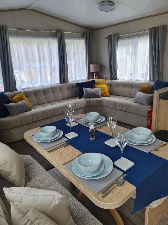 The Tiddler - Plot 101, Woodlands Lodge Retreat, New Quay, West Wales Llanina Εξωτερικό φωτογραφία
